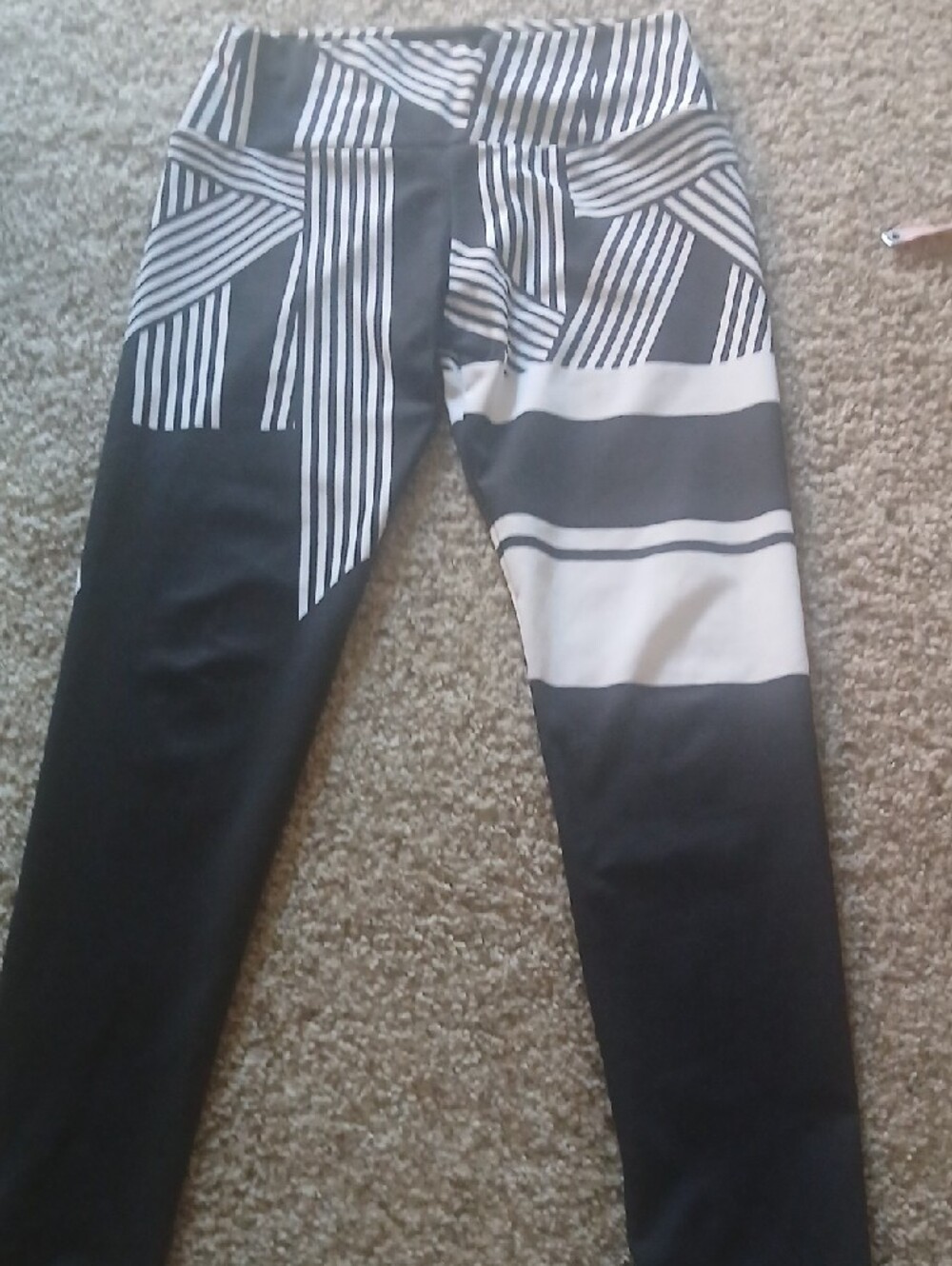 NWOT Black & White Striped Color Block Street Wear Leggings Activewear